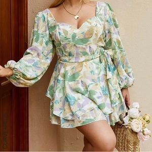 Elegant Floral Puff Sleeve Romper